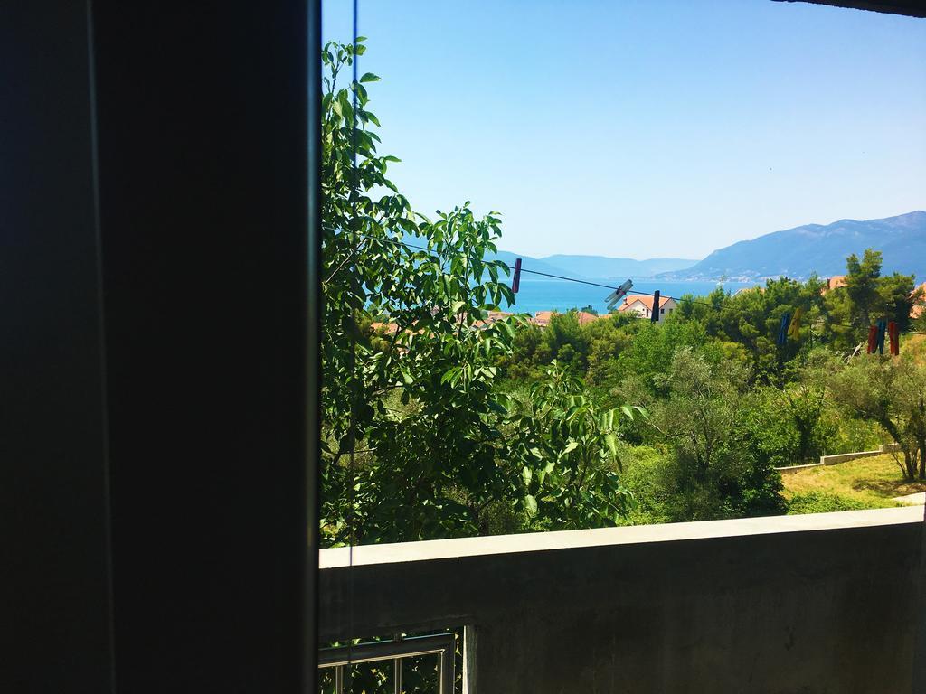Milmaris Apartments Тиват Экстерьер фото